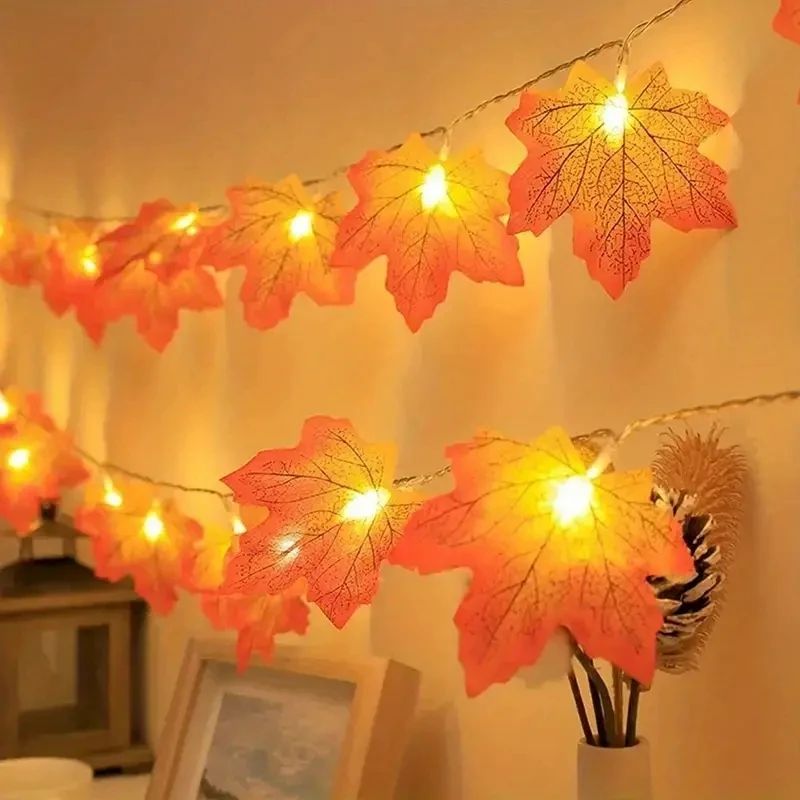 GLOWSPACE 10Led Maple Leaf String Light